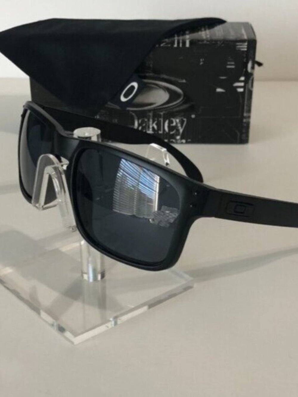 Oakley Holbrook Matte Black Frame 9102 - Picture 4 of 6